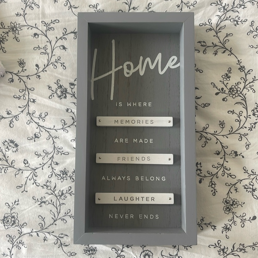 Small wall decor